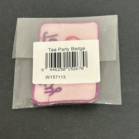 Girl Scouts Brownie Trail Adventure Badge Patch NEW IN PACKAGE - Picture 4 of 6